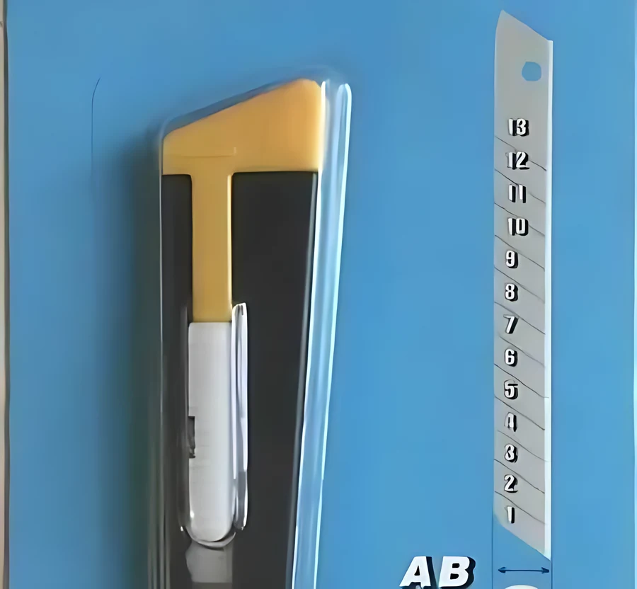 Cutter metálico Olfa con cuchillas de 30 y 45 grados para corte de precisión